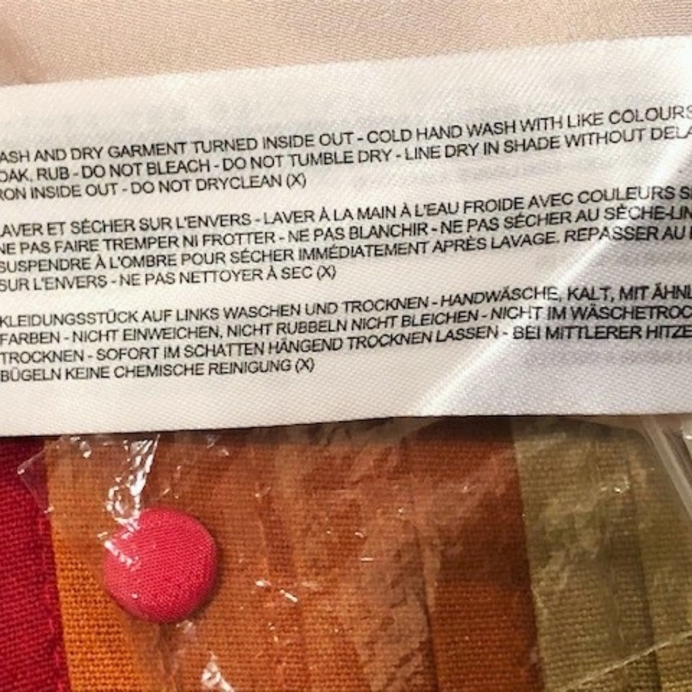 Keepsake Red cocktail dress ( fits size 8-10) - Picture 7 of 7